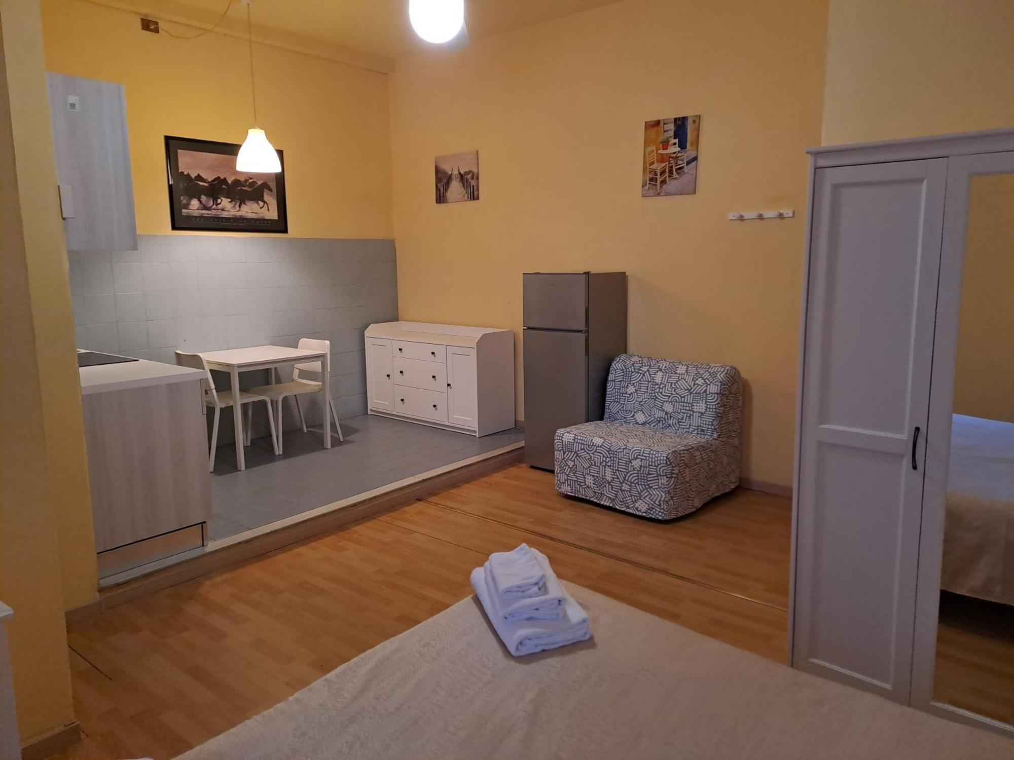 Giappone Inn Flat Ліворно Екстер'єр фото