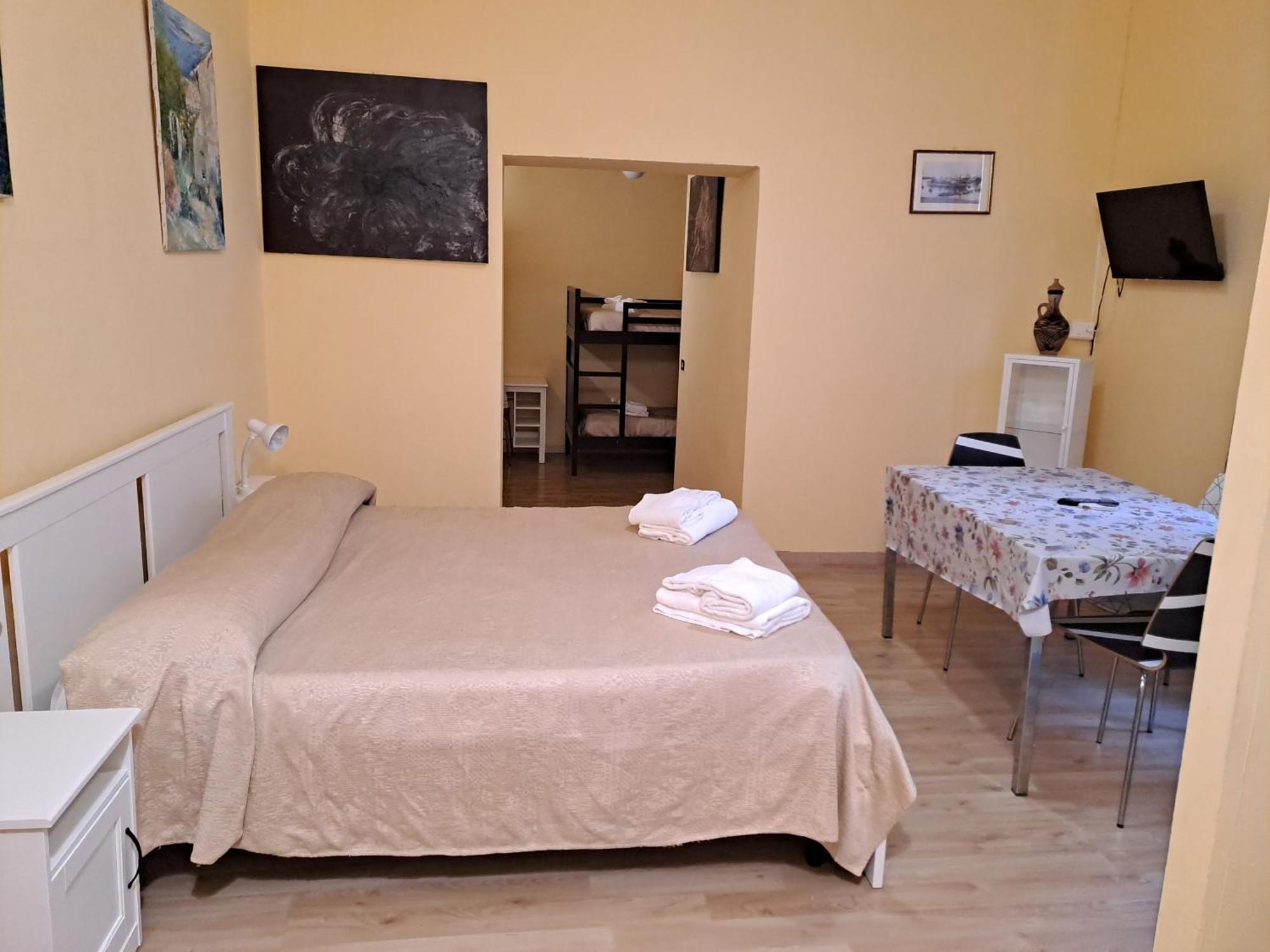 Giappone Inn Flat Ліворно Екстер'єр фото
